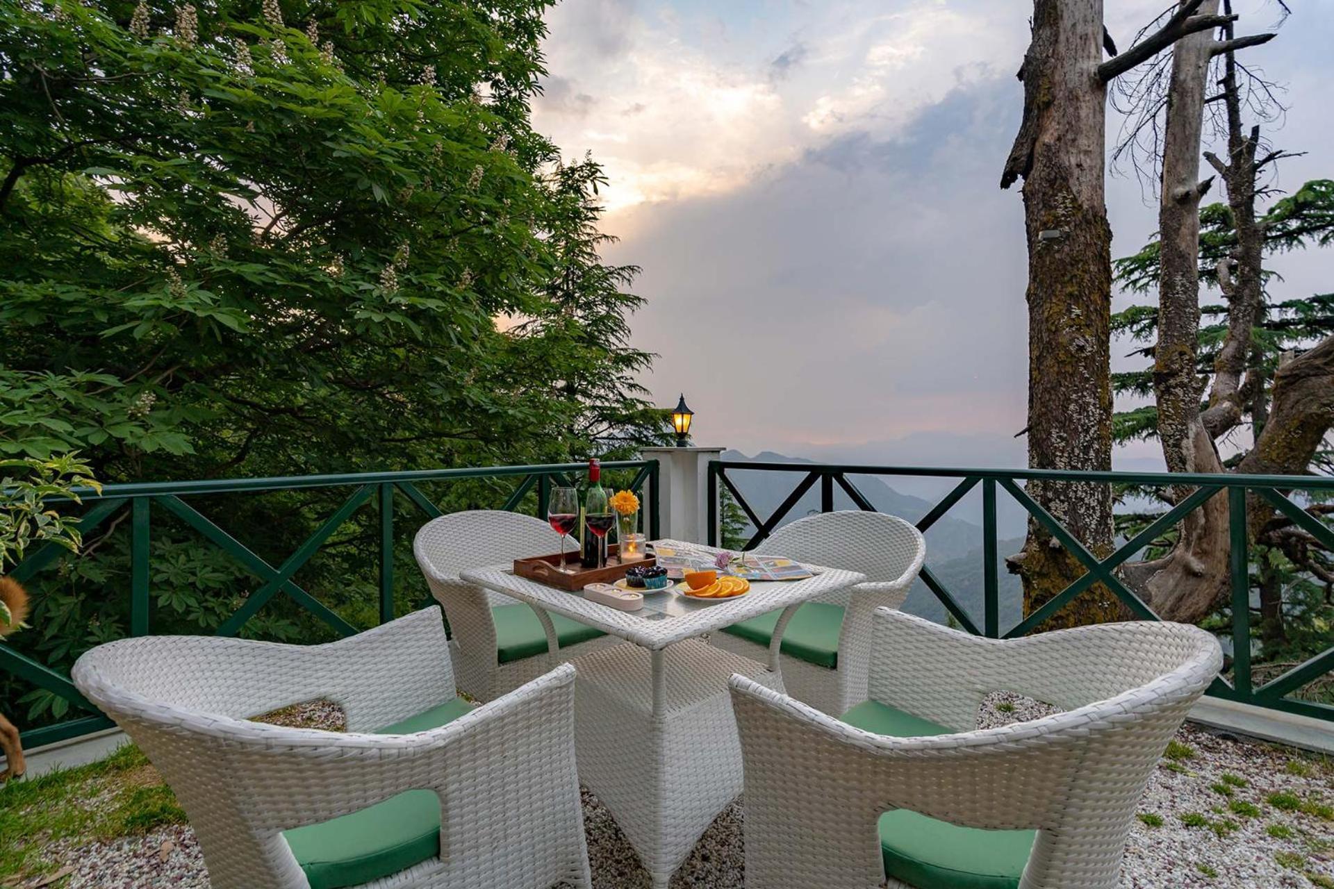 Stayvista Mellow Cottage Scenic View Near Mall Road Массури Экстерьер фото
